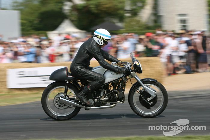 John Surtees, Norton F-type Experimental prototype