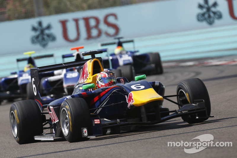 Контракт с Toro Rosso