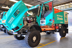 #501 Iveco: Gerard de Rooy, Tom Colsoul, Darek Rodewald