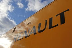 Renault F1 Sport truck. Formula One Testing, Day Two, Wednesday