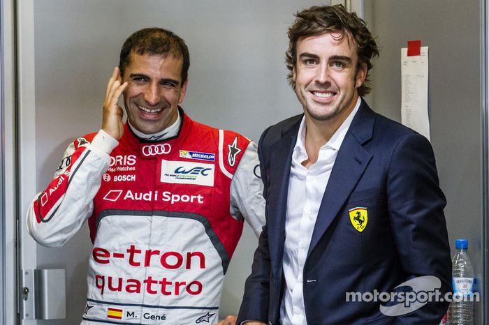Marc Gene y Fernando Alonso en Le Mans 2014