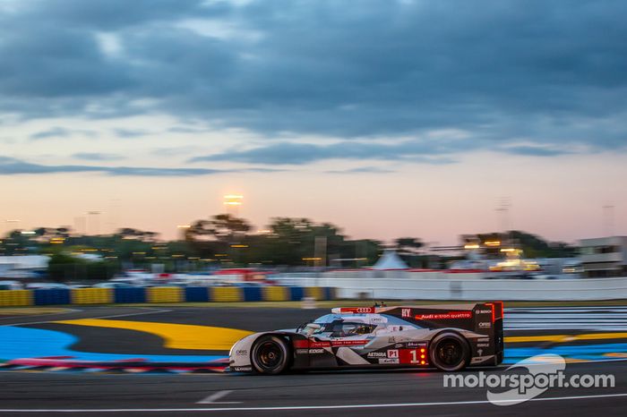 #1 Audi Sport Team Joest Audi R18 E-Tron Quattro: Lucas Di Grassi, Marc Gene, Tom Kristensen