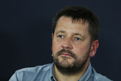 Paul Hembery lors de la conférence de presse FIA