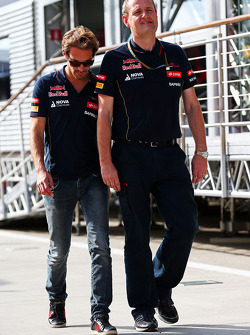 Jean-Eric Vergne, Scuderia Toro Rosso with Steve Nielsen, Scuderia Toro Rosso Sporting Director
