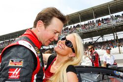 Kurt Busch, Stewart-Haas Racing Chevrolet with girlfriend Patricia Driscoll