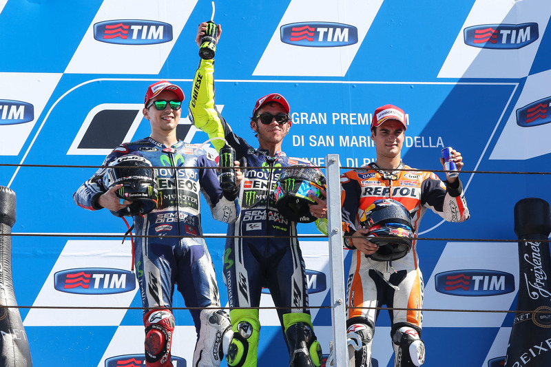 Podium: race winner Valentino Rossi, second place Jorge Lorenzo, third place Dani Pedrosa