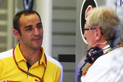 Cyril Abiteboul, Renault Sport F1, Geschäftsführer; Helmut Marko, Red Bull, Motorsportberater