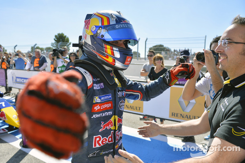 Race winner Carlos Sainz Jr.