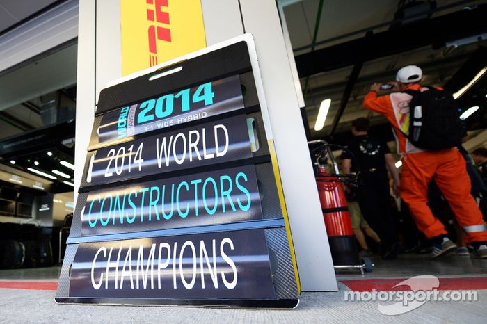 Mercedes AMG F1 celebra el Campeonato de constructores de 2014