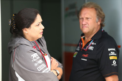 Monisha Kaltenborn avec Robert Fernley