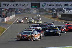 #31 Toyota Prius: Morio Nitta, Koki Saga