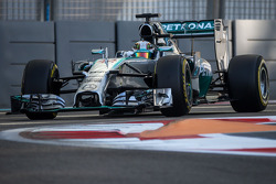 梅赛德斯AMG F1 W05车手刘易斯·汉密尔顿