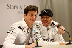 Toto Wolff en Lewis Hamilton