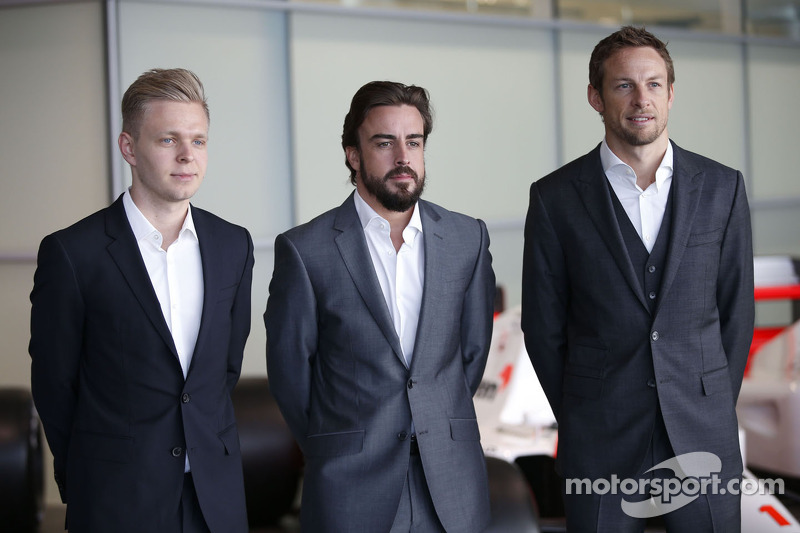 Kevin Magnussen, Fernando Alonso et Jenson Button, McLaren Honda