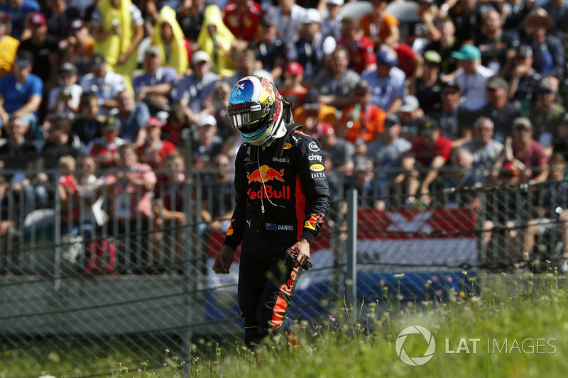 Daniel Ricciardo, Red Bull Racing après son abandon