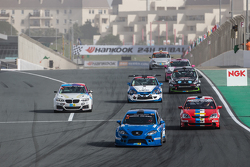 #98 WEC Motorsport Seat Leon Supercopa: Dave Cox, Gavin Spencer, Frank Pettitt, Jason Cox, Michael C