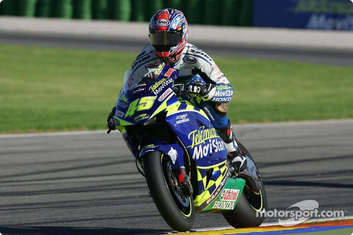 2004: Colin Edwards (Honda RC211V)