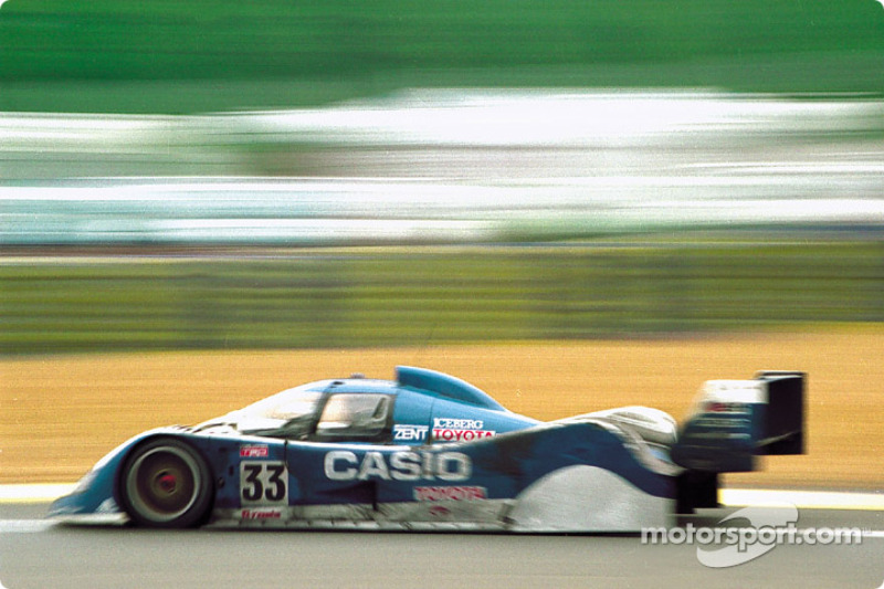 #33 Tom's Toyota TS010: Pierre-Henri Raphanel, Kenny Acheson, Masanori Sekiya