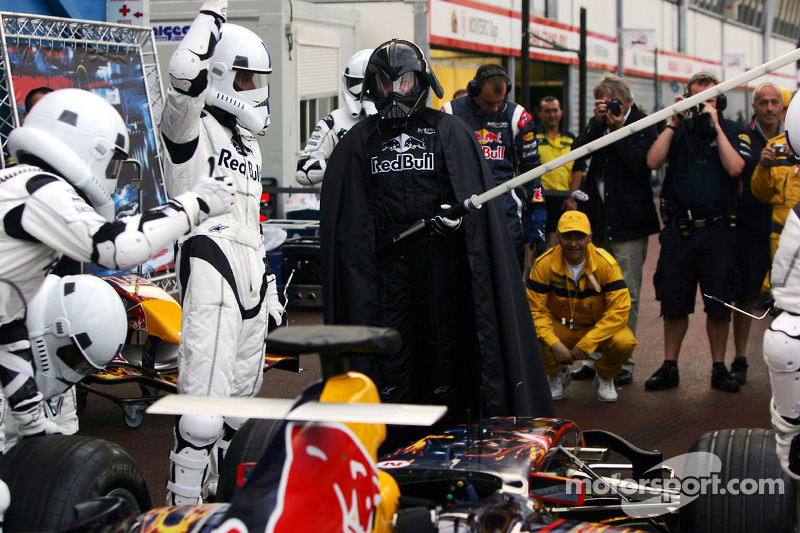 Pitstop practice at Red Bull Racing