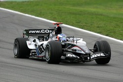 Tire puncture for Robert Doornbos