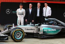 Qualcomm are announed as official technology partner for the Mercedes AMG F1 team, Mercedes AMG F1 Shareholder and Executive Director; Derek Aberle, Qualcomm Incorporated President; Toto Wolff, Mercedes AMG F1 Shareholder and Executive Director