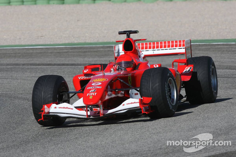 Valentino Rossi au volant de la Ferrari F2004 à Valence, en 2006