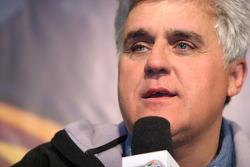 Conferencia de prensa: El anfitrión del Tonight Show y conductor del pace car, Jay Leno