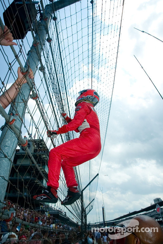 Challenge arrêt au stand: Helio Castroneves