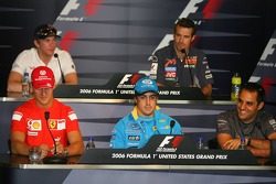 Conferencia de prensa de la FIA: Michael Schumacher, Fernando Alonso, Juan Pablo Montoya y Scott Spe