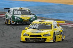 #90 Eurofarma RC Chevrolet: Ricardo Maurício, Nestor Girolami