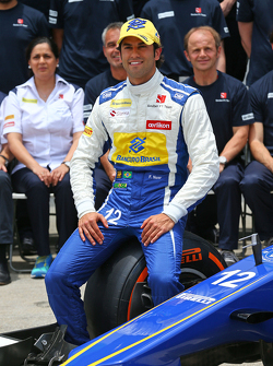 Felipe Nasr, Sauber F1 Team lors d'une séance photos de l'équipe
