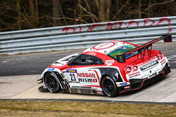 #23 Nissan GT Academy Team RJN Nissan GT-R Nismo GT3: Kazuki Hoshino, Jann Mardenborough