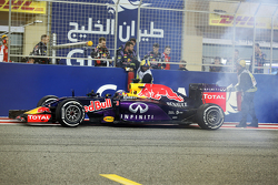 Даниэль Риккардо, Red Bull Racing RB11 остановился после поломки двигателя