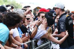 Nico Hulkenberg, Sahara Force India F1 con sus fans