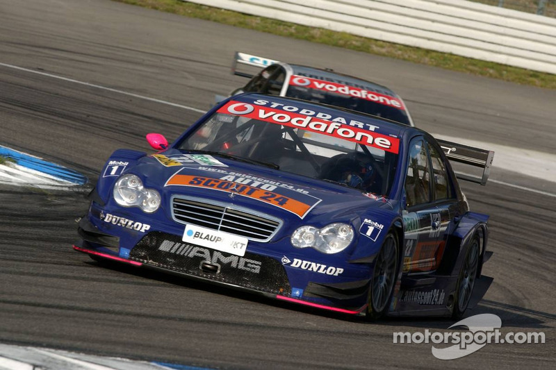 Susie Stoddart devant Tom Kristensen en 2006
