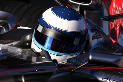 Mika Hakkinen, Test Pilotu for McLaren Mercedes