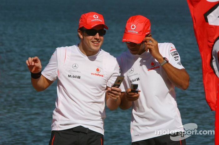 Fernando Alonso, McLaren Mercedes, y Lewis Hamilton, McLaren Mercedes - Evetno de Vodafone  McLaren Mercedes