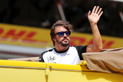 Фернандо Алонсо, McLaren на параде пилотов