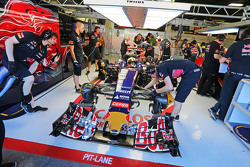 Pierre Gasly, Scuderia Toro Rosso STR10