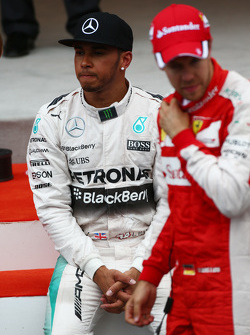 Льюис Хэмилтон, Mercedes AMG F1 и Себастьян Феттель, Ferrari
