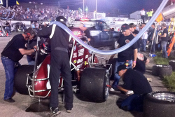 Live fuel and tire pit stops