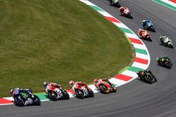 Largada: Jorge Lorenzo, Yamaha Factory Racing lidera