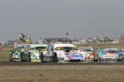 Leonel Sotro, Alifraco Sport Ford and Agustin Canapino, Jet Racing Chevrolet and Juan Bautista de Be