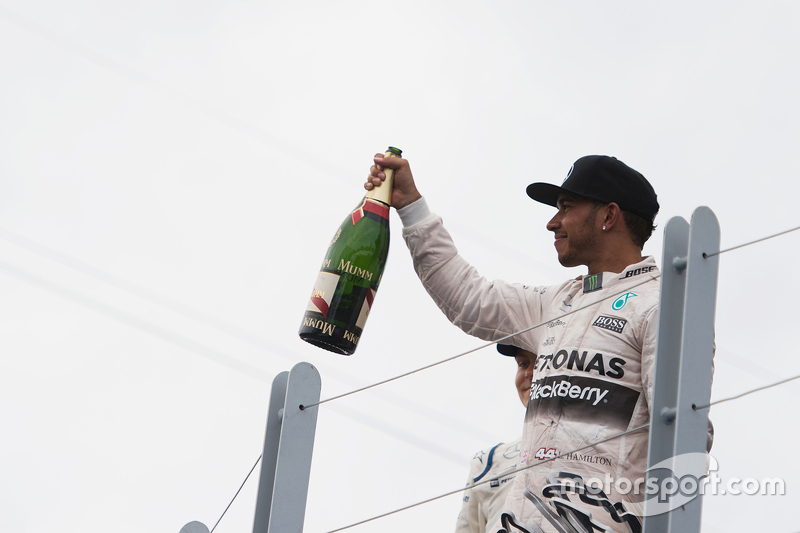 Podium: 1. Lewis Hamilton, Mercedes AMG F1