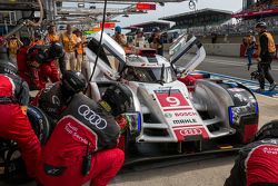 #9 Audi Sport Team Joest Audi R18 e-tron quattro: René Rast, Filipe Albuquerque, Marco Bonanomi