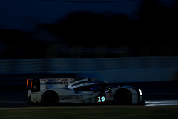 #19 Porsche Team Porsche 919 Hybrid: Нико Хюлькенберг, Ник Тэнди, Эрл Бамбер