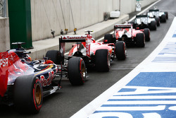 Nico Rosberg, Mercedes AMG F1 W06; Lewis Hamilton, Mercedes AMG F1 W06; Sebastian Vettel, Ferrari SF