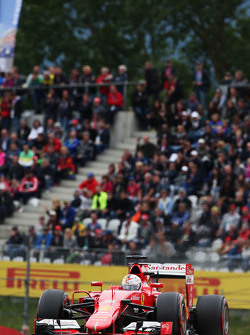 Sebastian Vettel, Ferrari SF15-T