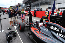 Дженсон Баттон, McLaren MP4-30 на стартовой решетке