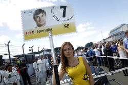 La Grid Girl de Bruno Spengler, BMW Team MTEK BMW M4 DTM